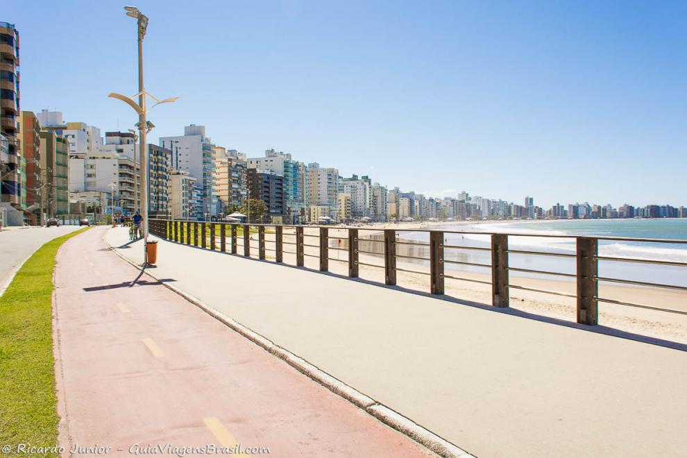 Imagem da Ciclovia da Praia do Morro.